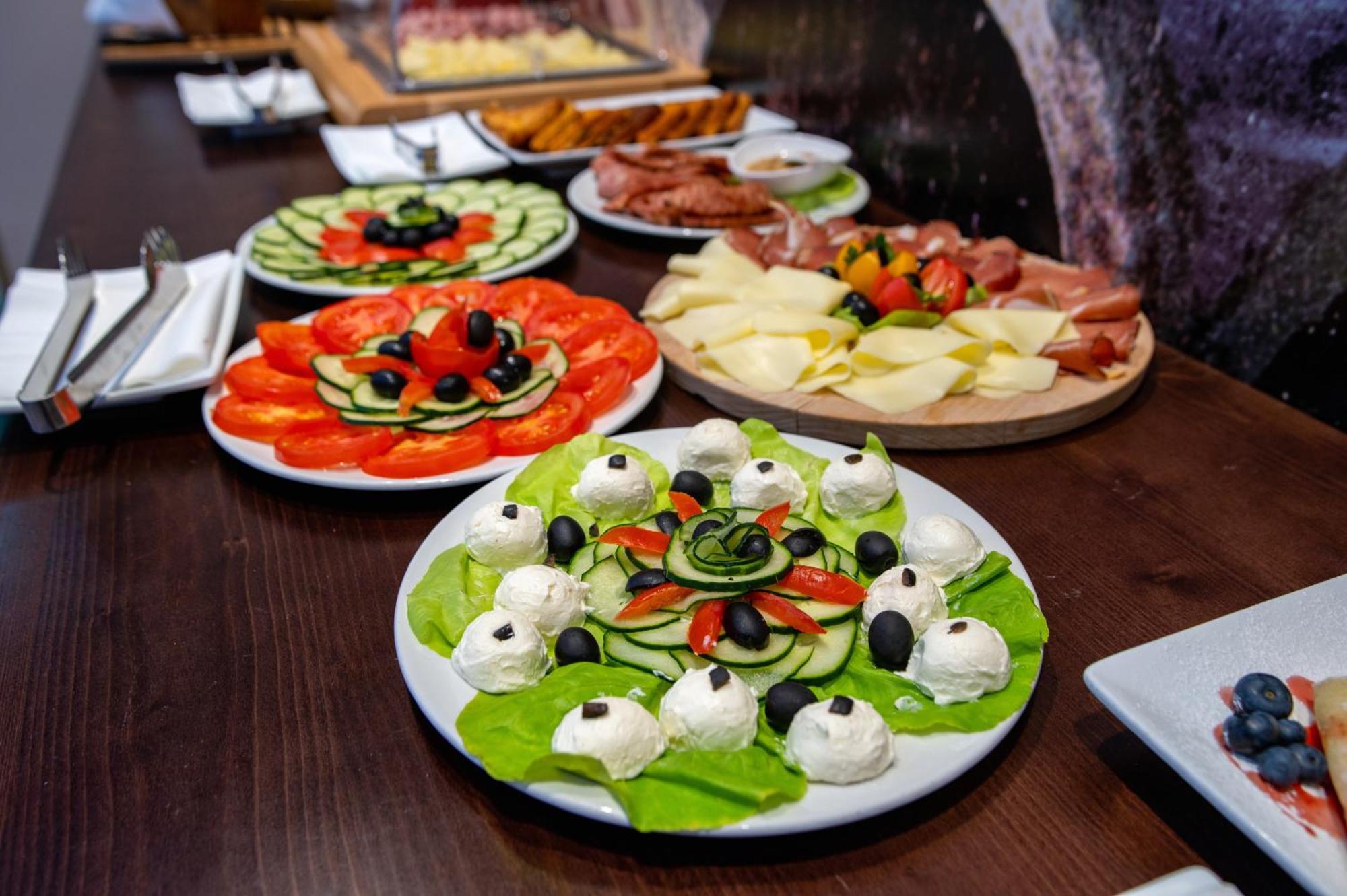 Azur Palace Luxury Pensjonat 4*