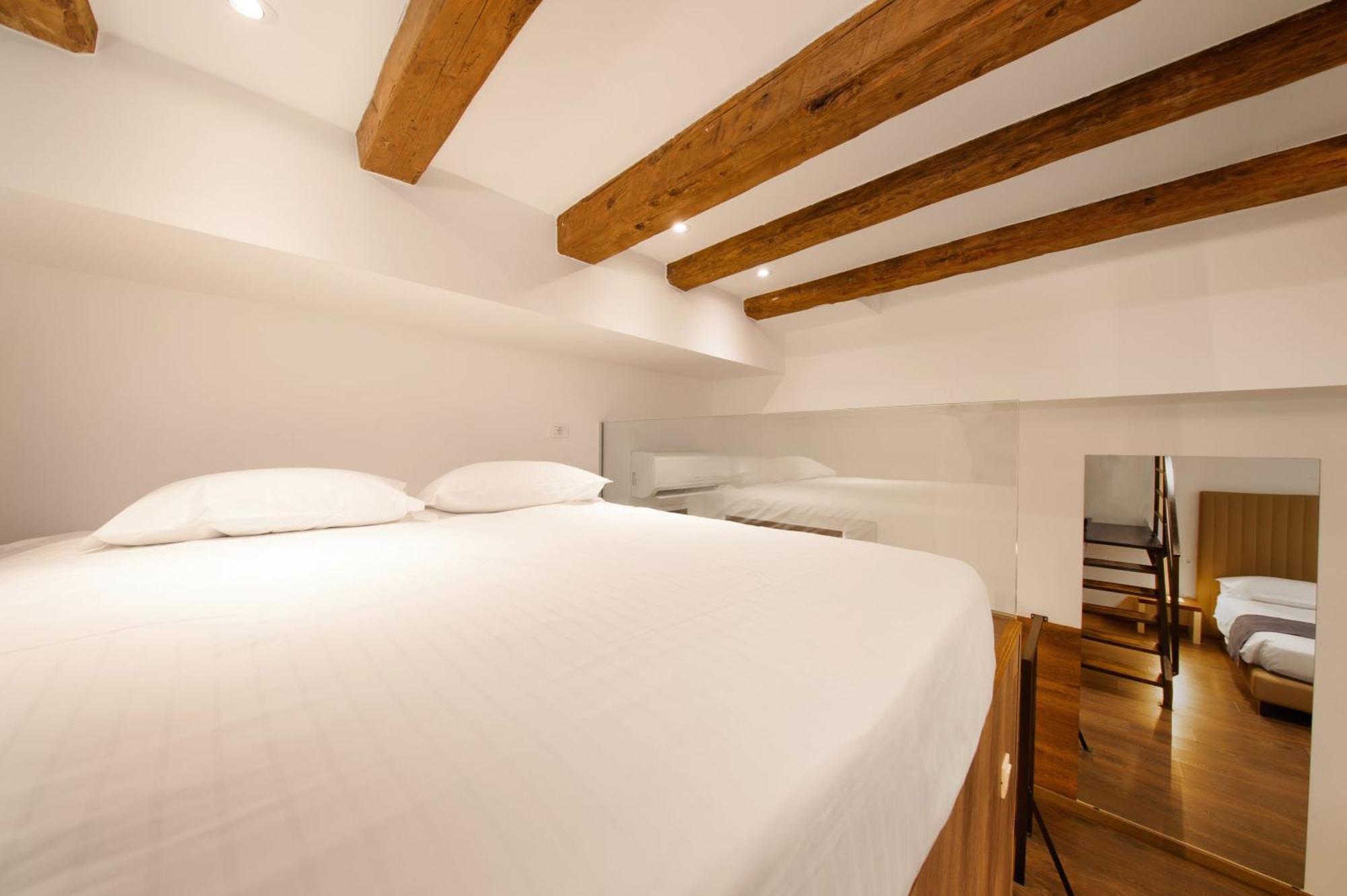 Gjestgiverier Azur Palace Luxury