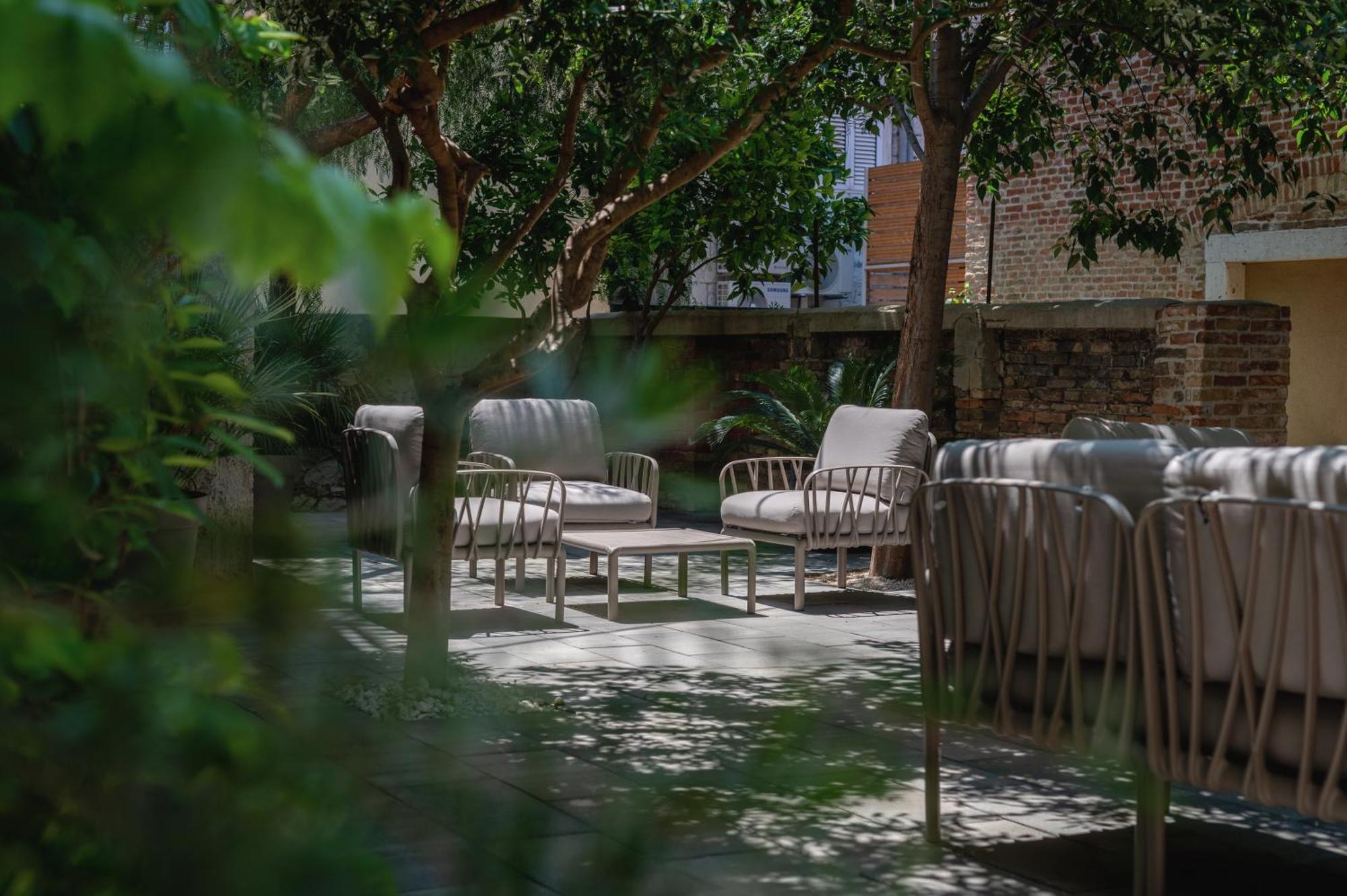 Azur Palace Luxury 4* Split