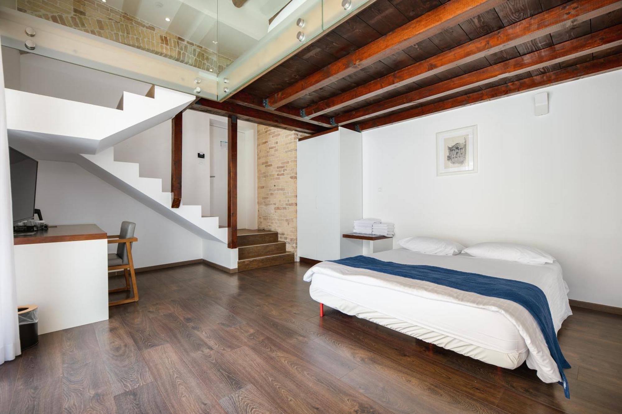 Gjestgiverier Azur Palace Luxury 4*